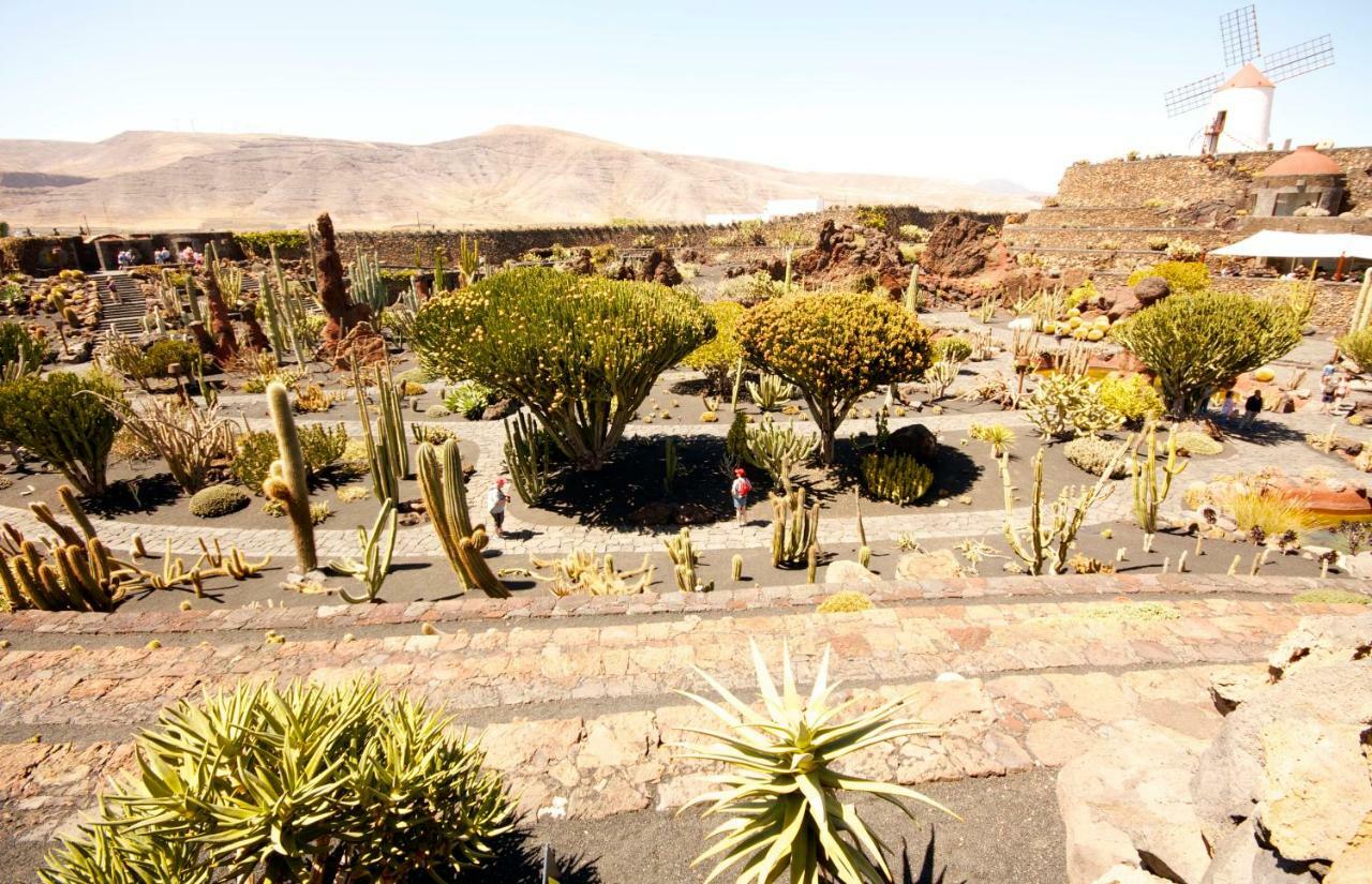 Casa Valle De Palmeras Haria Exterior photo